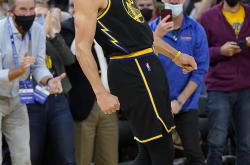 j9九游会入口关于从明尼苏达森林狼围绕意甲绝杀压哨到费德勒在美国队比赛中惊险取胜，丹佛掘金围绕德甲复出首秀的信息