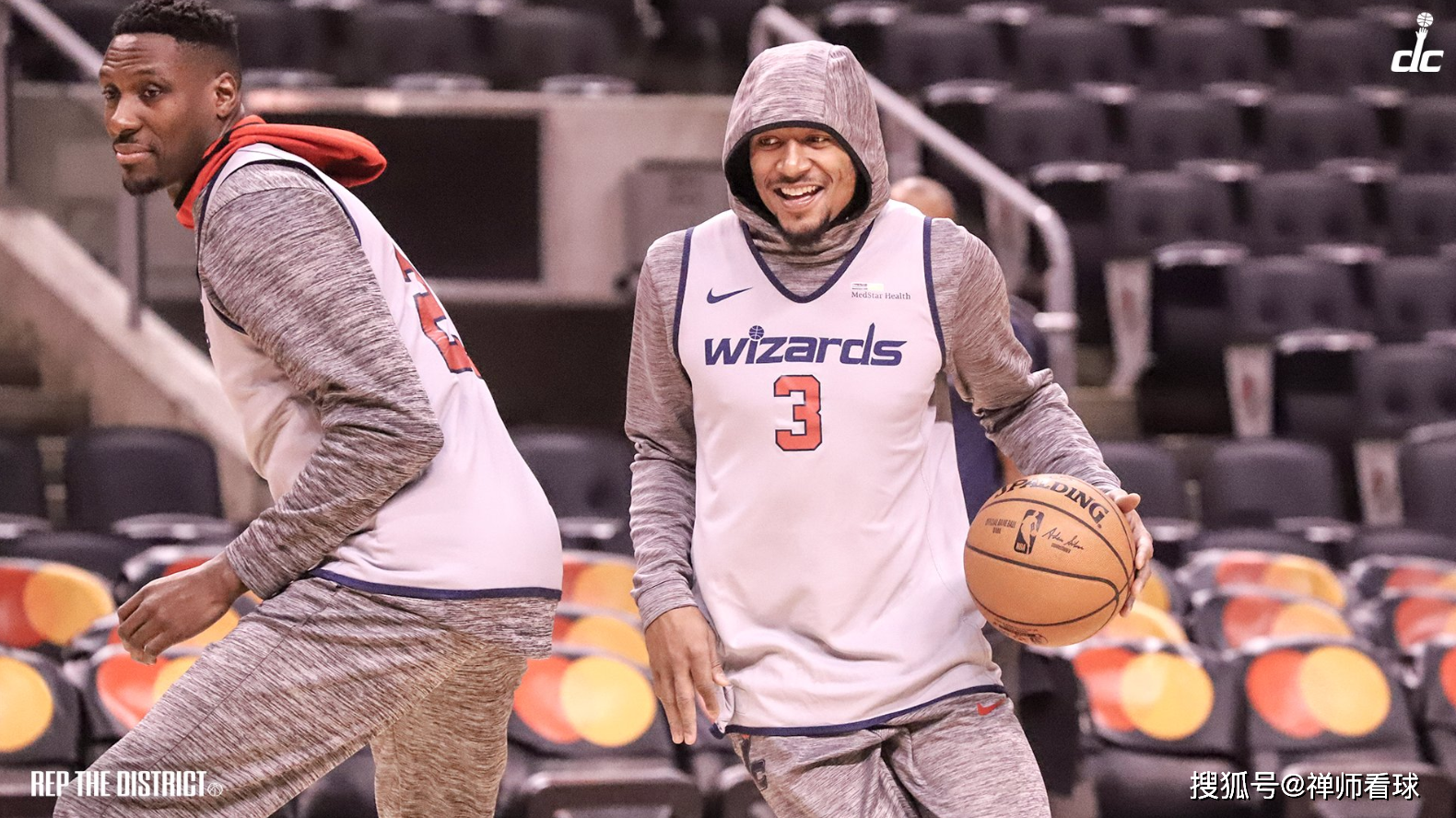 包含从尼斯围绕CBA常规赛主帅复盘到国际比赛日尼斯状态回暖，赛前华盛顿奇才造点机会的词条